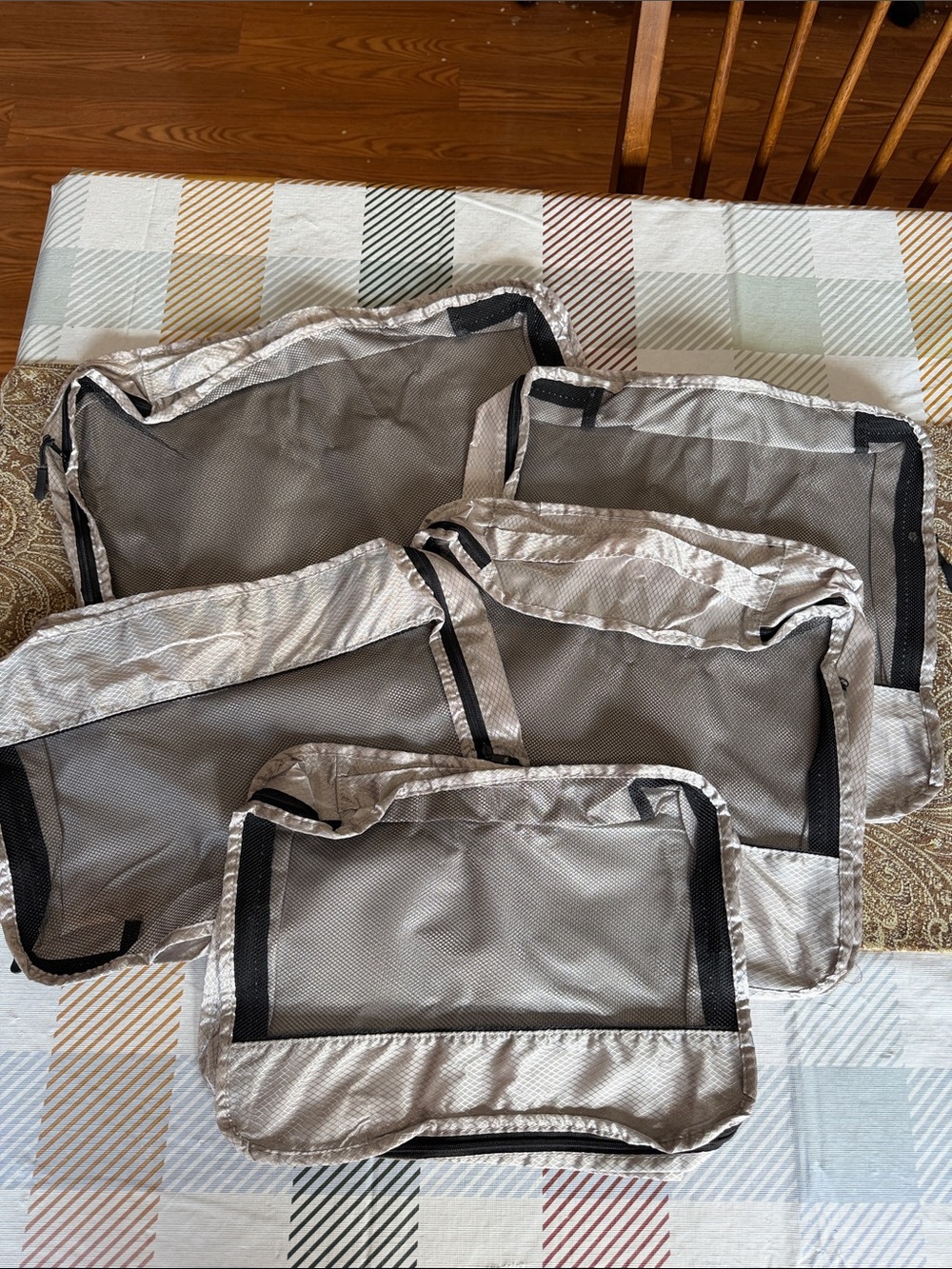 NEW 5 Piece Travel Cube Set